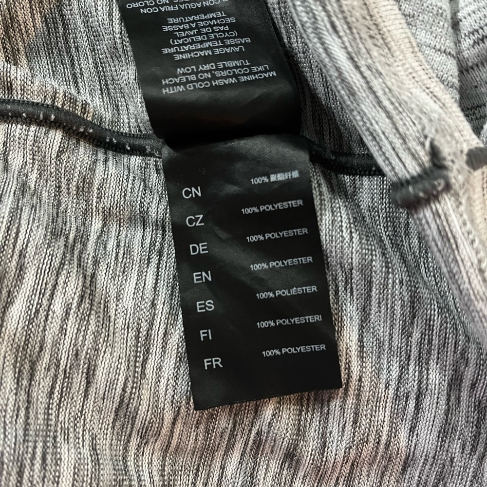 SOLD KUHL Alloy 1/4 Zip - Picture 11 of 13